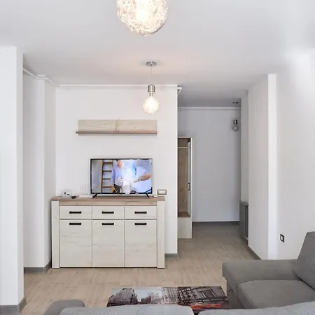 Glamour Sea View Family - N Pools Apartamento *